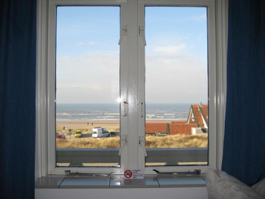 Bed&Breakfast Aan Strand Katwijk aan Zee Bilik gambar